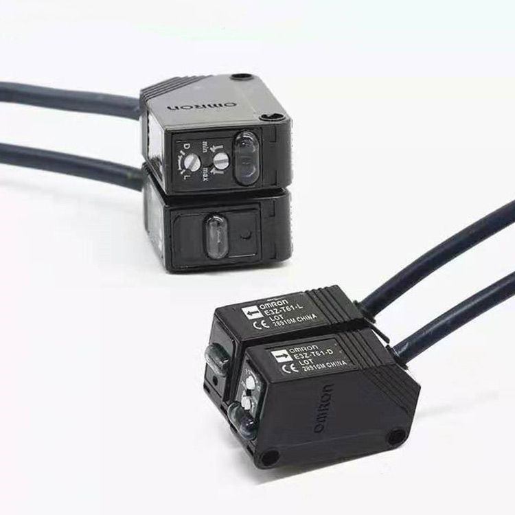 EE-SX670欧姆龙传感器光电开关