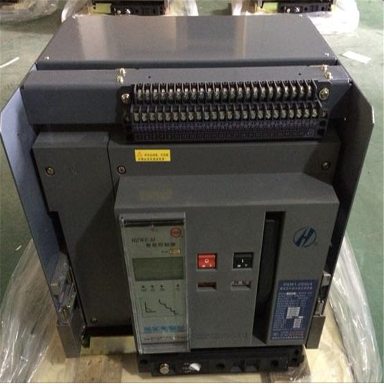 �����㷢�����Ϳ�����ܶ�·��GFW1-2000M��/3P 1600A