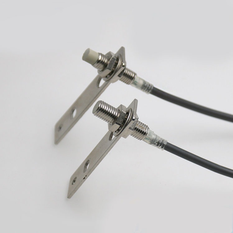 全新接近开关E2E-X2D1-M1G-Z E2E-X3D1-M1G-Z E2E-X7D1-M1